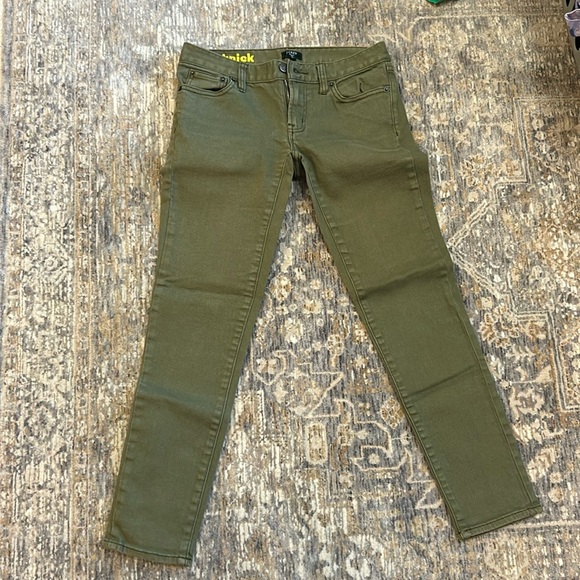 Olive colored Jcrew toothpick Jean. Size 25 - Picture 1 of 4